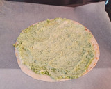 Foto del paso 1 de la receta: Increíble pizzeta con pesto de cilantro y salmón ahumado