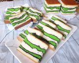 Foto langkah ke 5 dari resep Topomap Cake Putih Telur.