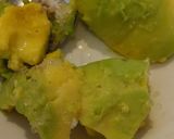 Foto langkah ke 3 dari resep Avocado Toast Bread Scrambled Egg (Menu Diet 350 Kalori).