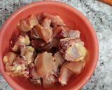 A picture of step 1 of Chicken Curry.
