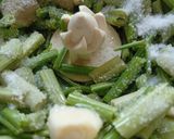 Zeller- és petrezselyemlevél pesto recept fázis 2 fotója