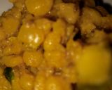 A picture of step 4 of Boondi curry.