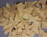Foto langkah ke 1 dari resep Nachos yummy.