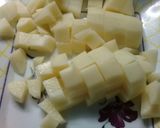 Foto del paso 2 de la receta: Pollo con crema al verdeo y papas