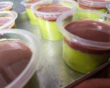 Foto langkah ke 5 dari resep Puding Alpukat Fla Cokelat.
