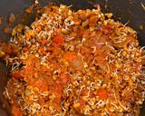A picture of step 2 of Sprouted horse gram masala.