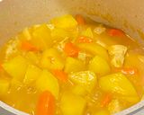A picture of step 4 of Curry Chicken.