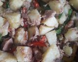 Foto del paso 4 de la receta: Sofrito de atún y papas♡