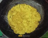 A picture of step 4 of Multigrain Mint Khakhra.