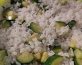 Foto del passaggio 5 della ricetta 25🧑🏻‍🍳Insalata di riso ceci e zucchine🥒