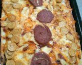 Foto langkah ke 8 dari resep Pizza murmer persegi panjang.