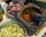 A picture of step 2 of Southern Thai Sour Curry with Green Papaya (Gaeng Som Malakor).