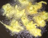 A picture of step 5 of Cabbage Pakora.