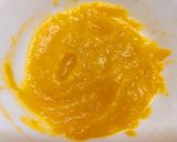 A picture of step 2 of Pumpkin Paratha.