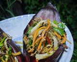 Hình bước làm 5 của món Nộm nấm đùi gà hoa chuối