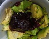 Foto langkah ke 2 dari resep Alpukat Strawberry Jam (menu diet).