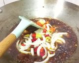 Foto langkah ke 5 dari resep Cumi Asam Manis Saus Tiram.
