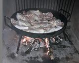 Foto del paso 2 de la receta: Pollo a la cerveza en disco de arado 👌