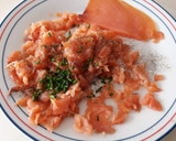 Foto del paso 2 de la receta: Bombones de salmón ahumado