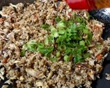 Foto langkah ke 2 dari resep Nasi Goreng Ikan Tongkol Suwir.
