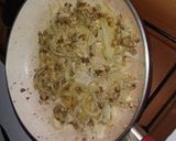 Foto del paso 3 de la receta: Salchichas especiadas con vino