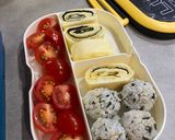 Hình bước làm 4 của món Bento box 14: cơm nắm gochujang + trứng cuộn + thịt bò xào + rau củ