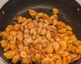 Foto del passaggio 4 della ricetta Pollo Agrodolce