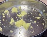 Foto del paso 3 de la receta Arroz con calamares en lata