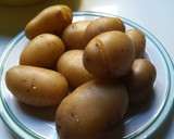 Foto del paso 1 de la receta: Pescada al horno con patatas