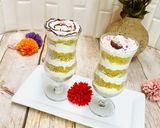 A picture of step 3 of Vanilla cake parfait.