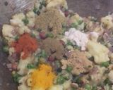 A picture of step 3 of Aloo bonda.