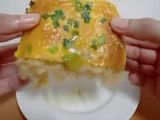 Bánh mì kẹp chà bông