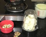 A picture of step 2 of Gulab Jamun-Rabdi Shots/Parfait.