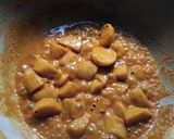 A picture of step 4 of Mukhi Kochu / Taro Root Curry.