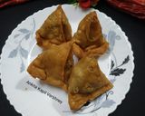 A picture of step 2 of Samose.