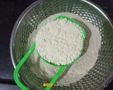 A picture of step 1 of Bajra Methi Bhakhri (Pearl Millet Flour Methi Bhakhri).