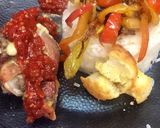 Foto del paso 4 de la receta: Rollito de carne relleno, verduras salteadas con arroz y crutones