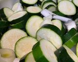 Foto del paso 1 de la receta Crema de calabacín y puerro