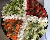 Une image de l'étape 6 de Salade de tomates carottes romaine et courgettes à la feta.