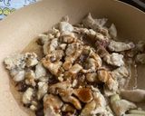 รูปขั้นตอนการทำที่ 1 ของ หมูทอดกระเทียมพริกไทยแห้งคลุกไข่