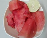 A picture of step 1 of Watermelon lemonade.