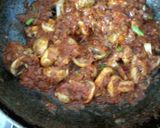 A picture of step 7 of Dhaba style mushroom paneer.