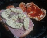 Foto del paso 3 de la receta: Pechuga de pollo a la Pizza!