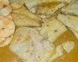 Foto del paso 6 de la receta: Corvina, Salmonetes y Langostinos con Salsa de Almendras y Cacahuetes