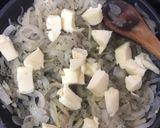 Foto del paso 2 de la receta: Tarta de Cebolla y Queso 🧀