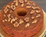 Foto del passaggio 7 della ricetta Ciambellone di Mele con Banana e Noci
