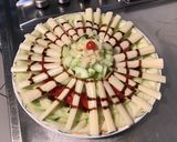 Une image de l'étape 7 de Salade de concombres, tomates, coeurs de palmier au persil et crème de balsamique.