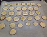 Foto del passaggio 2 della ricetta Vellutata di cavolo nero e topinambur, con chips di topinambur