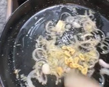 Foto del paso 2 de la receta: Bacalao bras paso a paso intentando hacerlo a la portuguesa 💪🏻