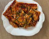 Foto del paso 4 de la receta: Pizza de jamón y espárragos trigueros
